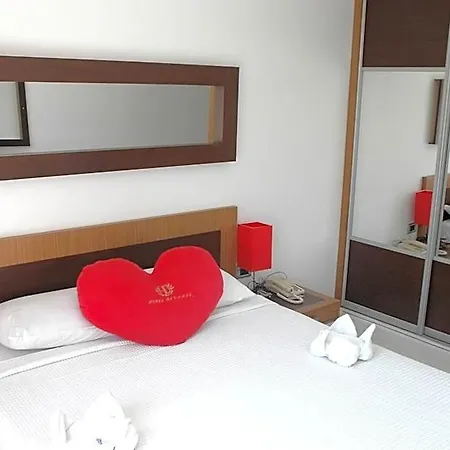 Hotel Devamli *